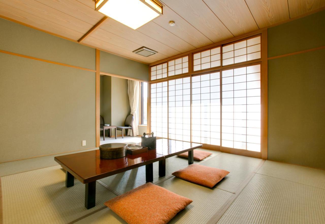 Yamatoya Honten Ryokan Osaka Exterior photo